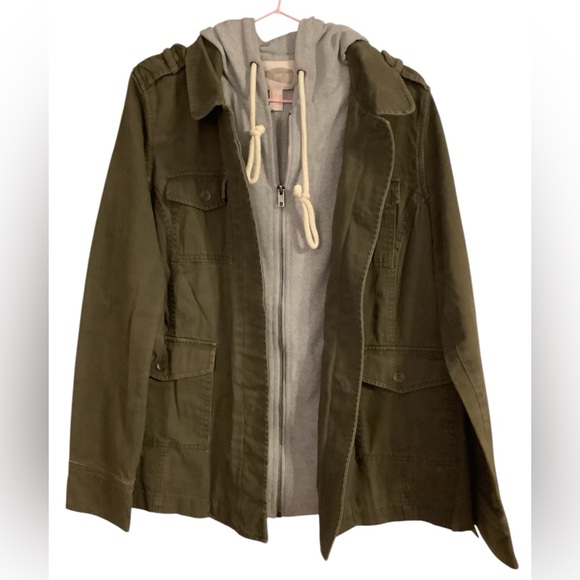 Woman’s jacket - Picture 2 of 4